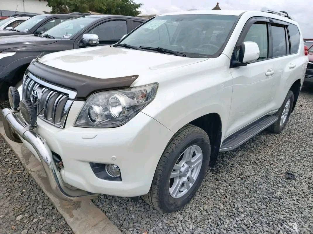 Land Cruiser 2011 vue 2