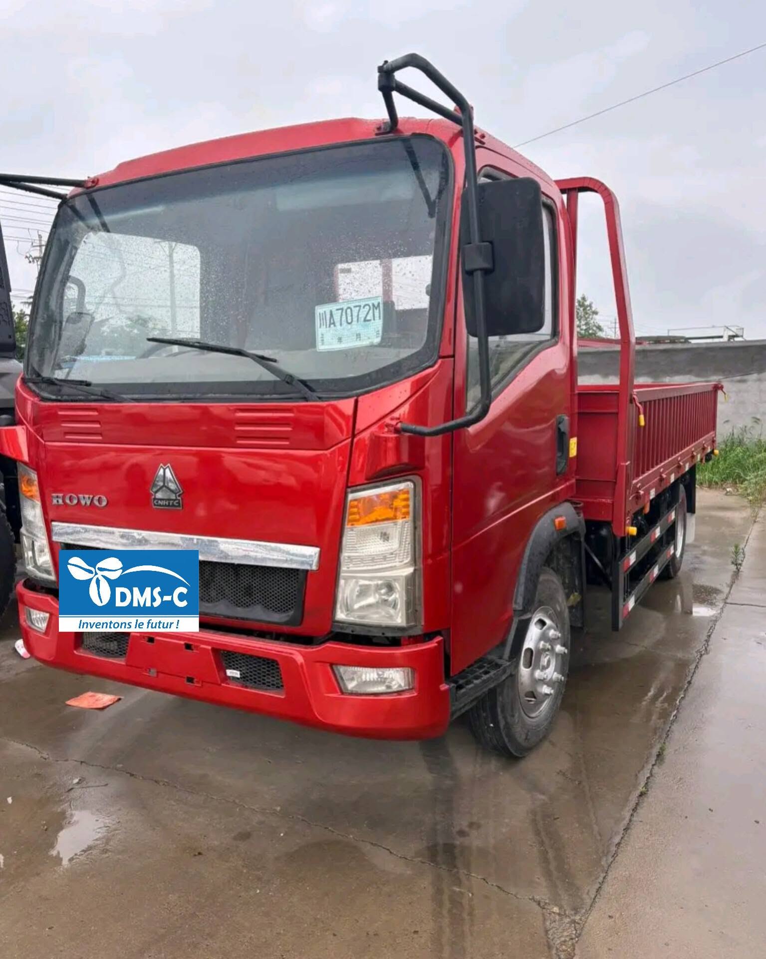Camion HOWO vue 1