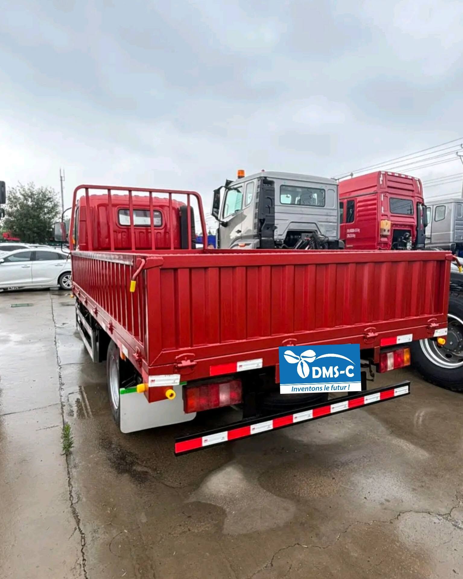 Camion HOWO vue 3